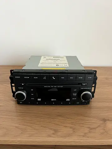 Jeep Wrangler JK Radio Head Unit - Used / Good condition - 2017