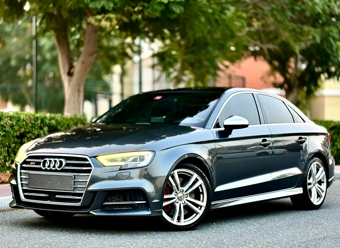 Audi S3 2020 — photo 1 of 19