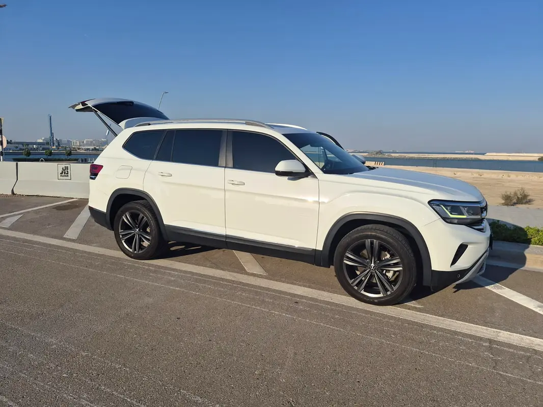 Volkswagen Teramont 2021 — photo 1 of 7