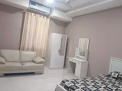 Executive Family Sharing Room Available for Monthly Rent