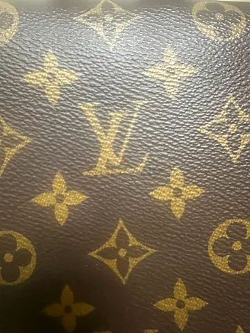 Authentic Louis Vuitton monogram Marignan.- preowned