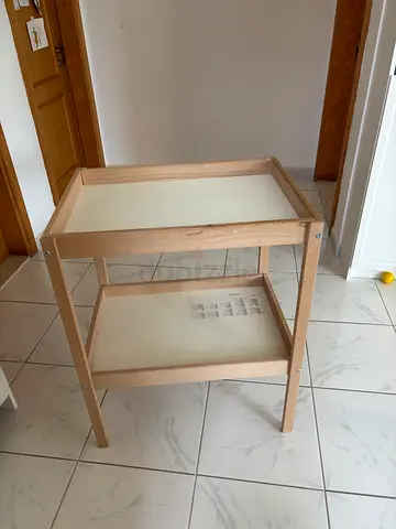 Baby changing table