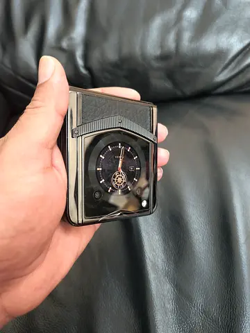 Vertu Iron Flip Calf Skin 5G