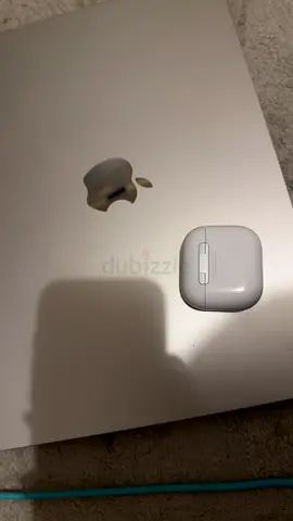 Apple AirPods 4 without anc used original but some issue