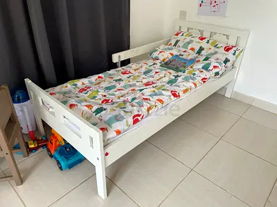 Childrens bed