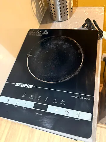 Move out sale ! Geepas Single Induction Cooktop
