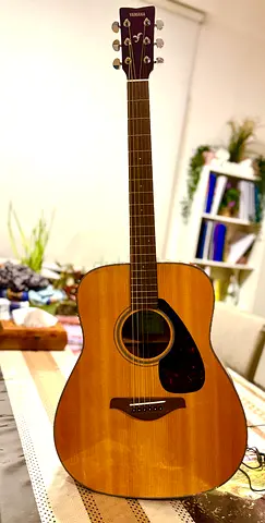 Yamaha Guitar