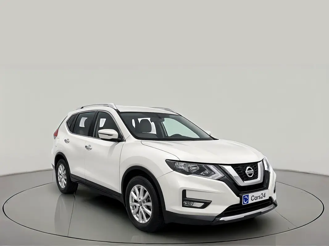 Nissan X-Trail 2022 — photo 1 of 12
