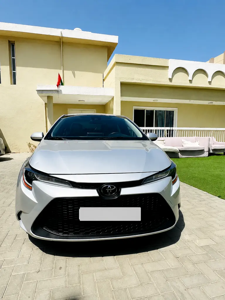Toyota Corolla 2021 — photo 1 of 9