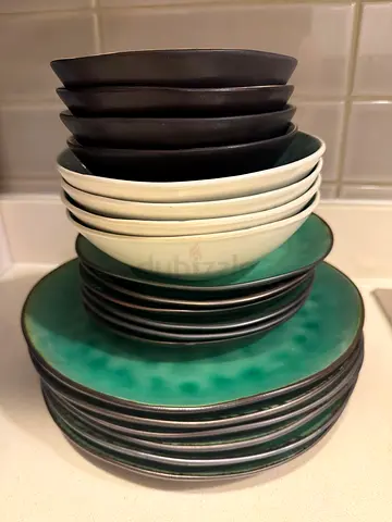 Set of mixed ceramic plates and bowls - used, good condition