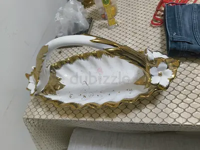 Decorative white and gold ceramic fruit/serving basket 40 x20 cms