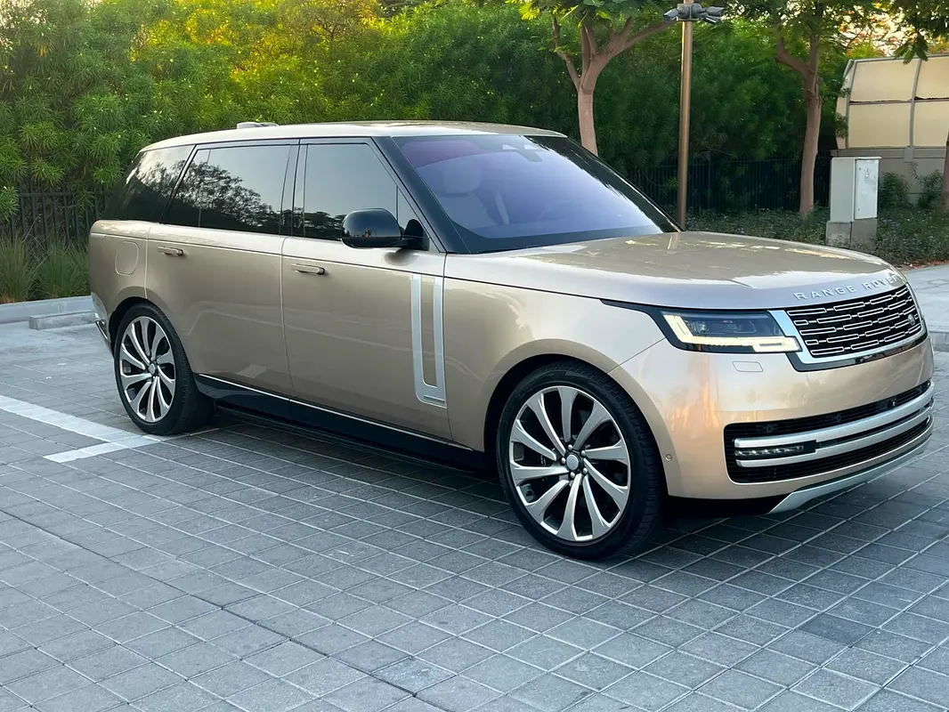 Land Rover Range Rover 2023 — photo 1 of 15