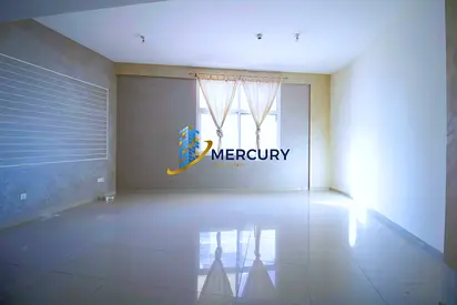 Large Studio Apartment - Kept well maintained