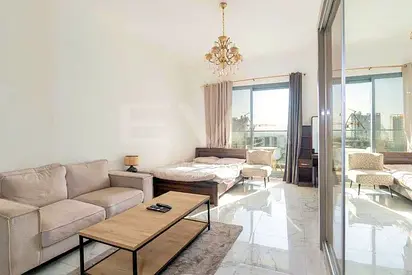VACANT | FULLY FURNISHED | MID FLOOR