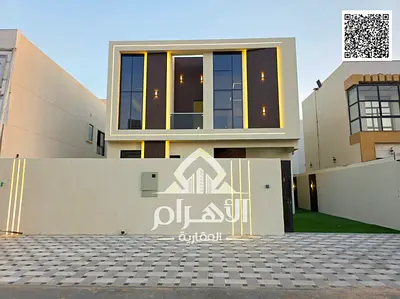 Villa for sale at a bargain price in a quiet and prime location. Two floors, behind shops and next to Al Safir Mall. Super deluxe finishing on Sheikh