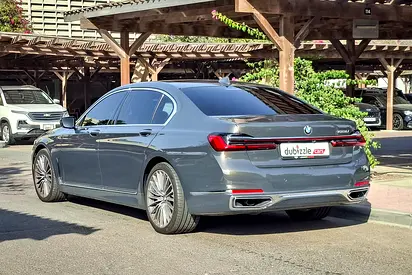 صورة 8 لـ 2021 BMW 7-SERIES