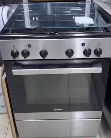 Siemens Stainless Steel Gas Cooker with Oven - Good Condition