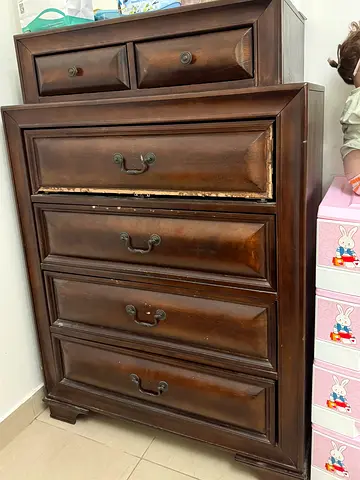 Solid wood 5-drawer chest / dresser - dark brown, used