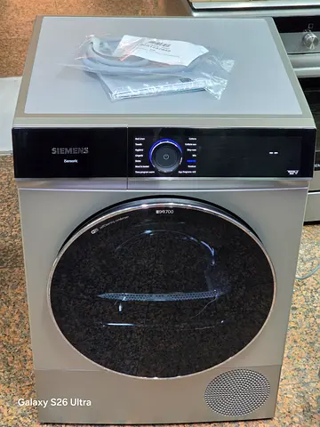 Siemens IQ700 Version Dryer With WiFi Assisted