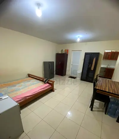 No commission, Fully furnished studio available at mbz zone 25 for indian family