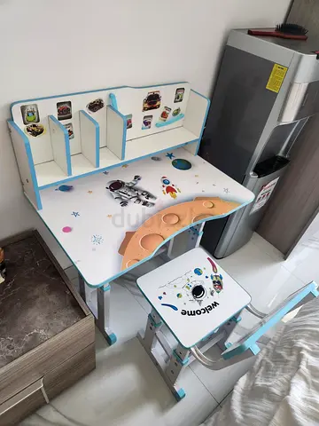 Study table for kids