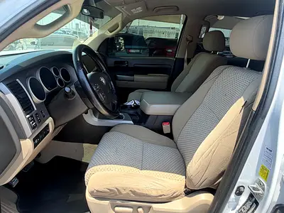 صورة 7 لـ 2011 Toyota TUNDRA