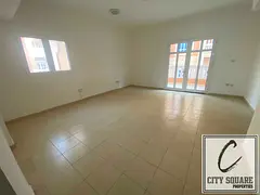 Fully Maintained Triplex corner villa/ready to move in