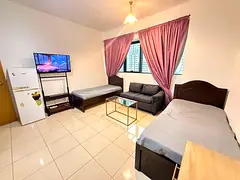 Available bed space next to Financial Center Metro Station