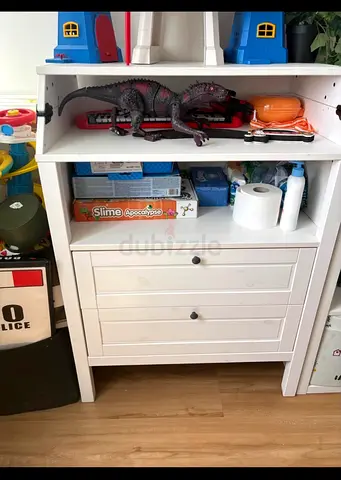 Ikea White changing table / dresser with shelves - good condition