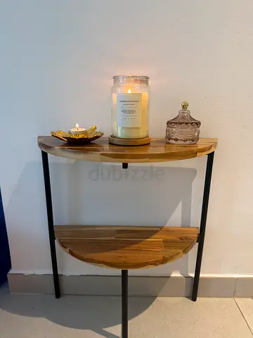 Round wooden side table with black metal legs - small nest table set