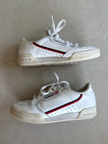 White Adidas sneakers, size EU 36.5