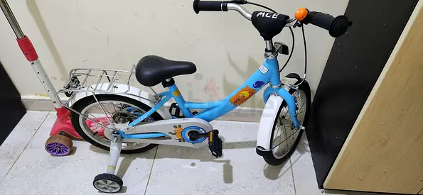 Blue kids 12-inch bike with training wheels - light use