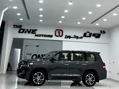 Toyota Land Cruiser GXR Grand Touring 2020 | GCC Specs | Pristine Condition