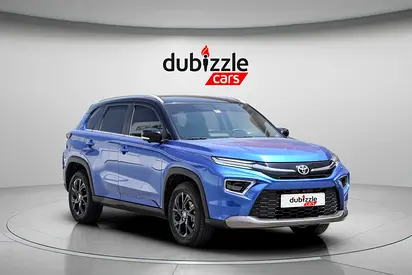2024 Toyota URBAN CRUISER photo 1