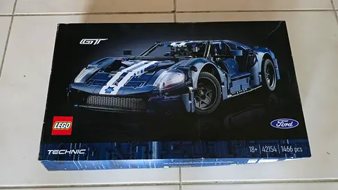 LEGO Technic 2022 Ford GT 42154 Kit, 1,466 Pieces.