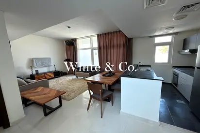Fully furnished 4Bed| Vacant | Single row