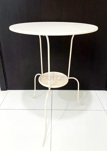 Round Metal Indoor/Outdoor Coffee Table