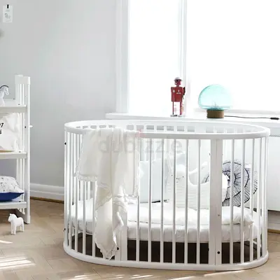 Stokke Sleepi Bed Bundle - Bed, Mattress and Fitted Sheet. Free delivery nearby