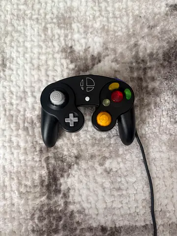 Black GameCube-style Wired Controller (compatible) - Good Condition