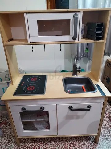 Kitchen station for playing