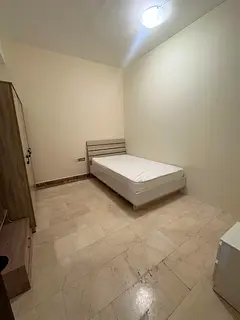 Cozy private partition for single person available in JVC