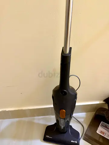 Handheld vacuum cleaner