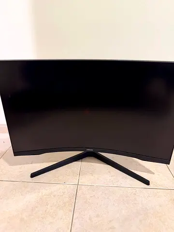 Samsung 27-inch Curved LED Monitor - Good Condition