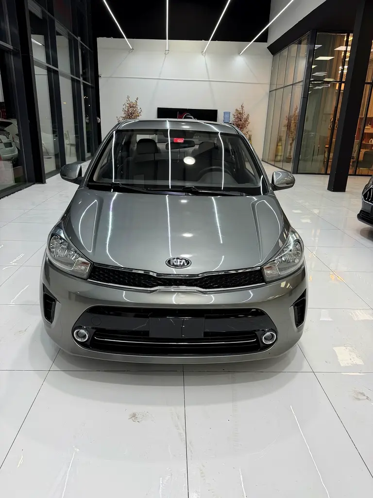 Kia Pegas 2021 — photo 1 of 8