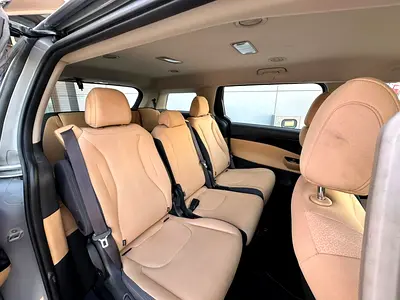 صورة 14 لـ 2022 KIA CARNIVAL