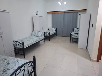Executive bed space available for Males
Walking distance from Dubai Internet city metro station