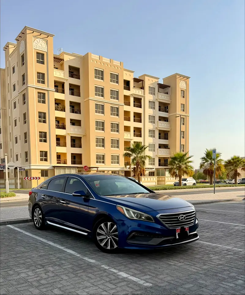 Hyundai Sonata 2017 — photo 1 of 5