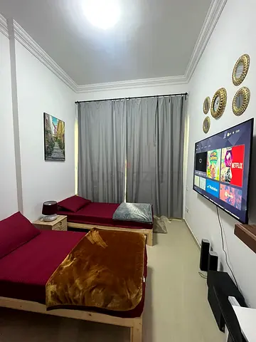 Executive Shared Master Room Near DMCC Metro