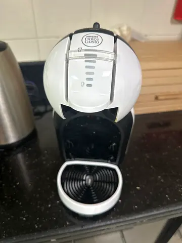 DeLonghi Nescafe Dolce Gusto Piccolo Coffee Machine