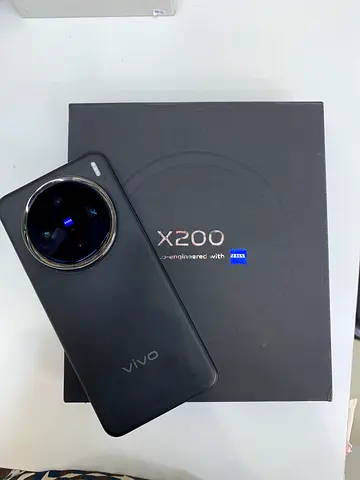 Vivo X200 (ZEISS) - Excellent Condition, Original Box